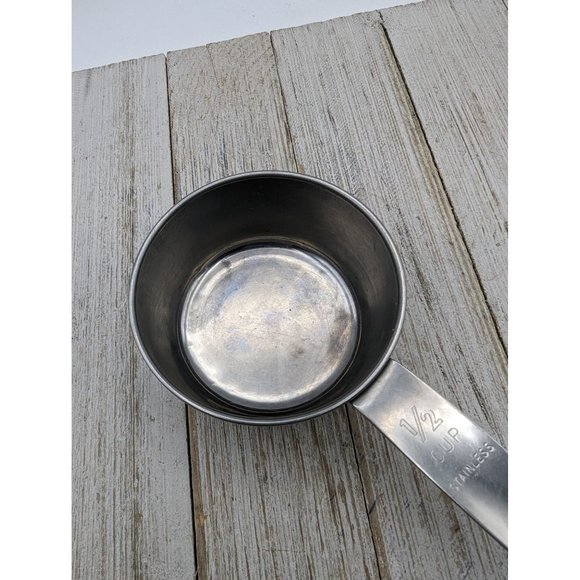 Measuring Cup 1/2 Stainless Steel - Picture 3 of 4